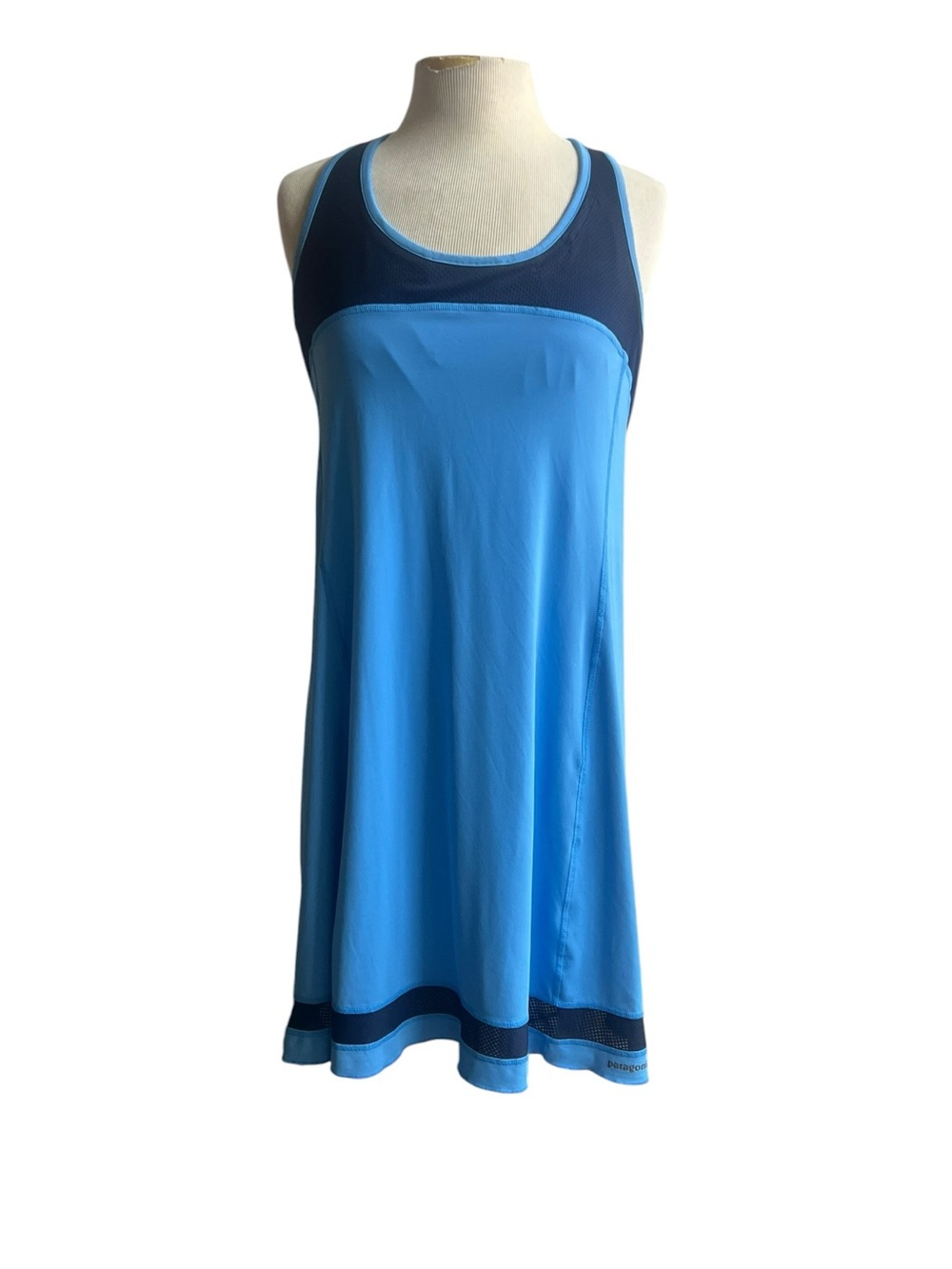Patagonia L women’s two toned blue dress